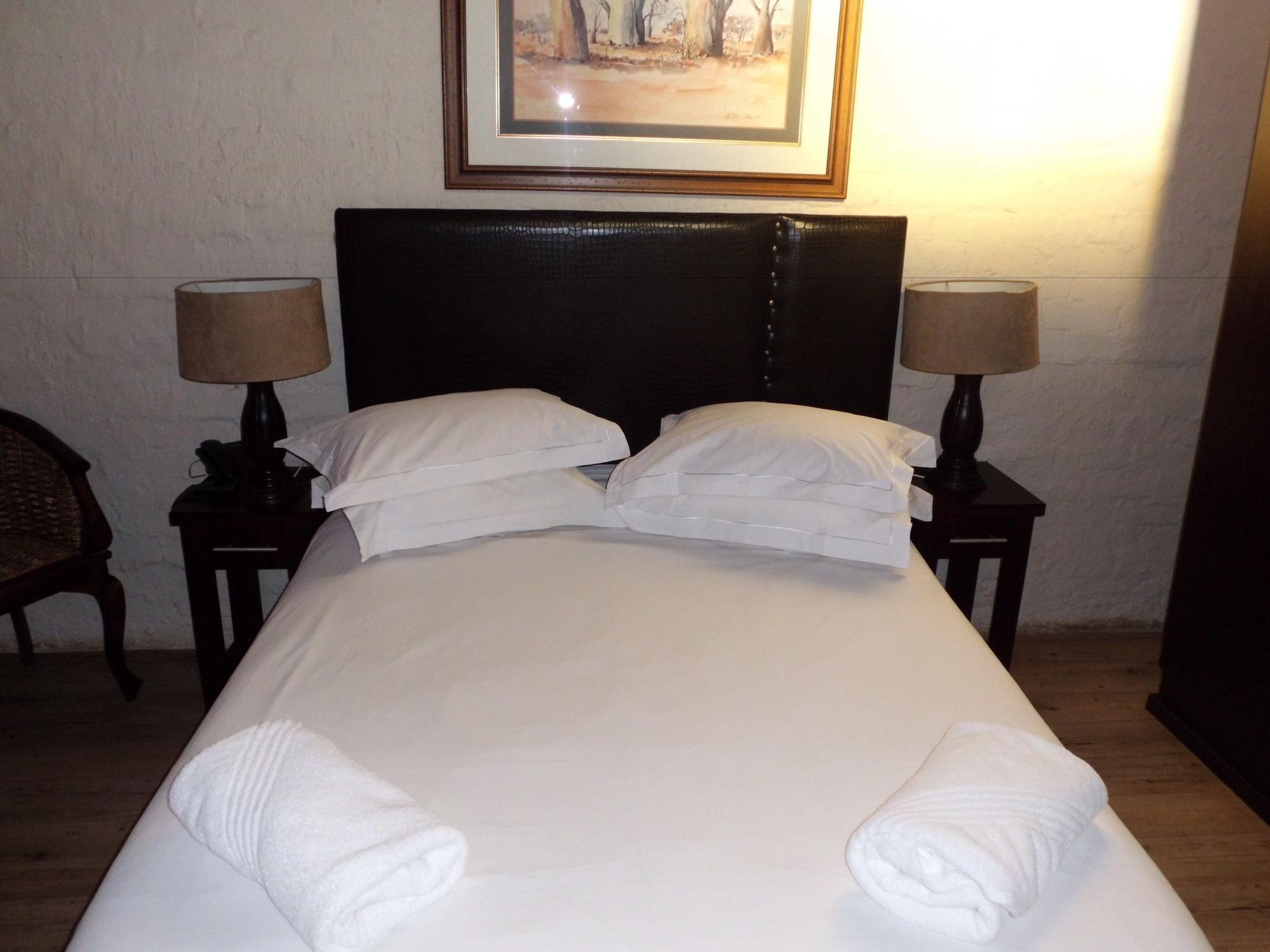 Bains Lodge Bloemfontein Extérieur photo