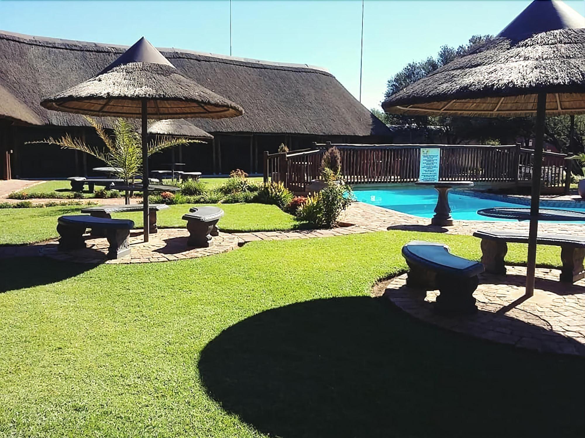 Bains Lodge Bloemfontein Extérieur photo