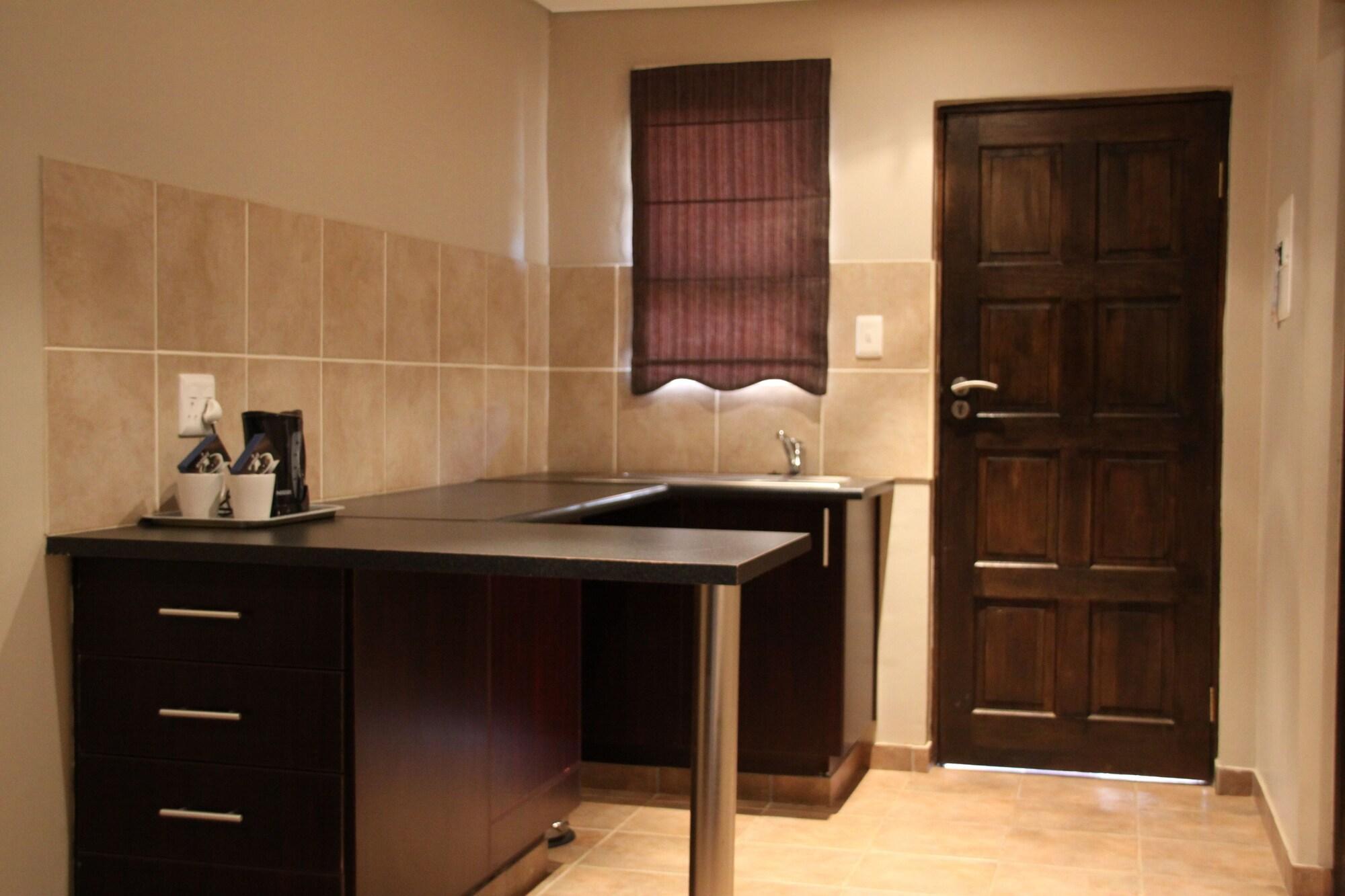 Bains Lodge Bloemfontein Extérieur photo