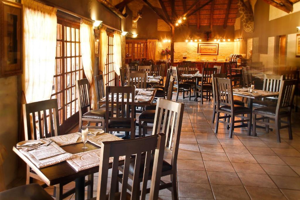Bains Lodge Bloemfontein Extérieur photo